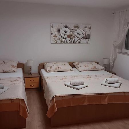 Apartment Radalj Kastela Bagian luar foto